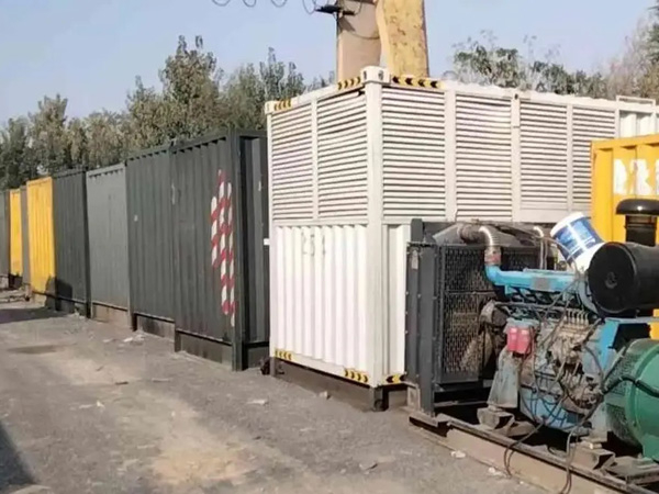 杭锦200KW柴油发电机机组每小时油耗是多少？
