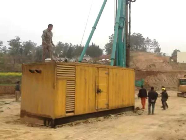 杭锦如何判断水冷式机油散热器密封件是否需要更换？